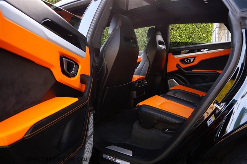 2019 Lamborghini Urus   - Photo 19 - West Hollywood, CA 90069