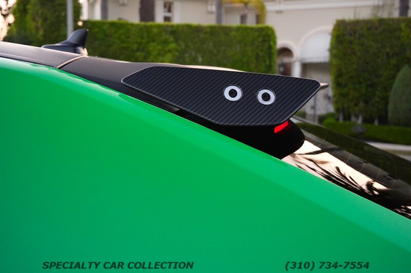 2023 Lamborghini Urus Performante   - Photo 17 - West Hollywood, CA 90069