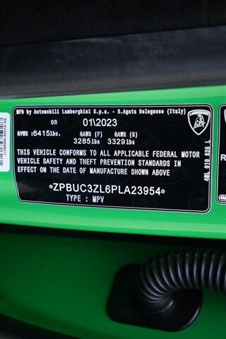 2023 Lamborghini Urus Performante   - Photo 42 - West Hollywood, CA 90069
