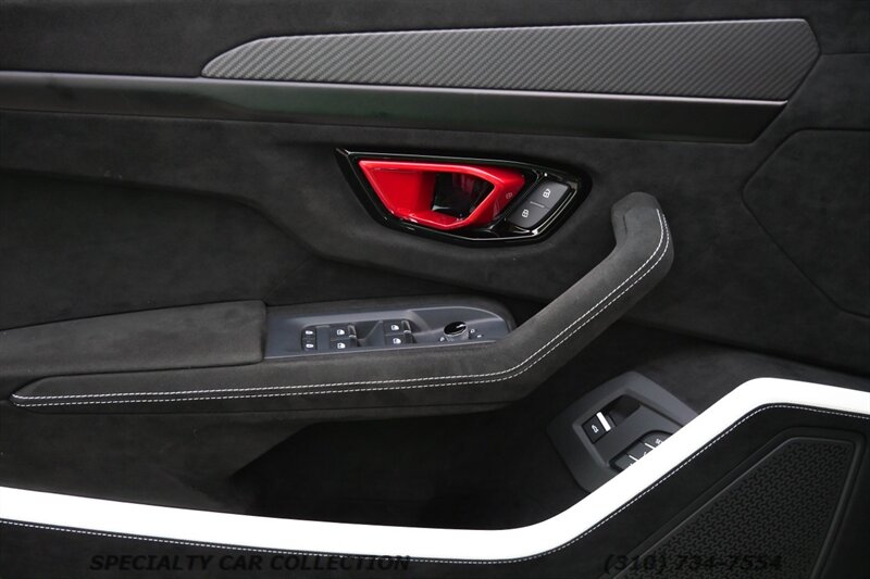 2023 Lamborghini Urus Performante   - Photo 34 - West Hollywood, CA 90069