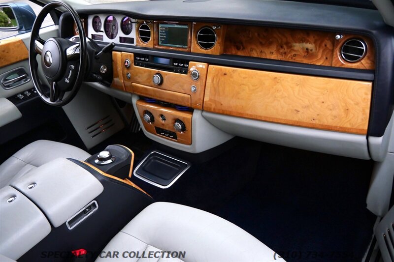 2004 Rolls-Royce Phantom   - Photo 21 - West Hollywood, CA 90069