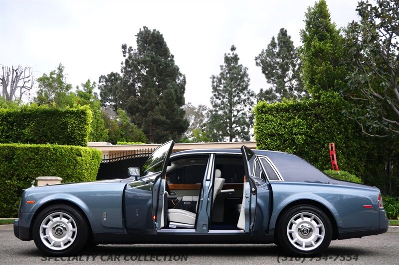 2004 Rolls-Royce Phantom   - Photo 10 - West Hollywood, CA 90069
