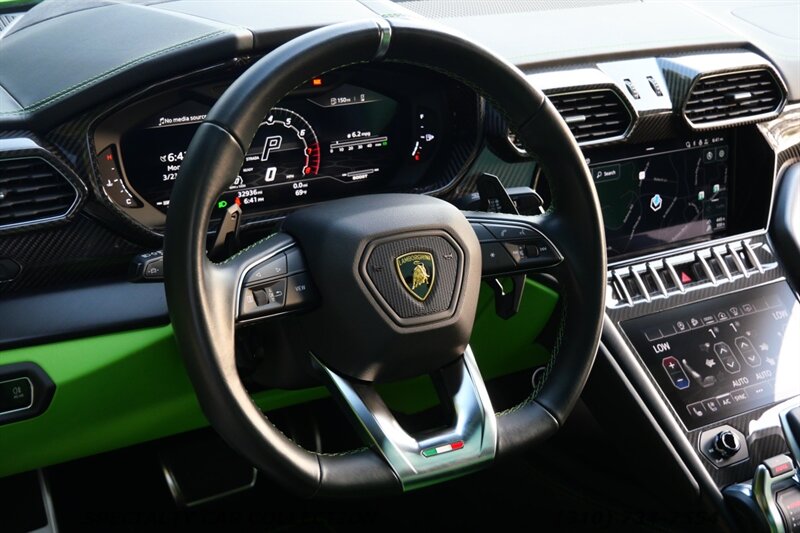 2022 Lamborghini Urus   - Photo 14 - West Hollywood, CA 90069
