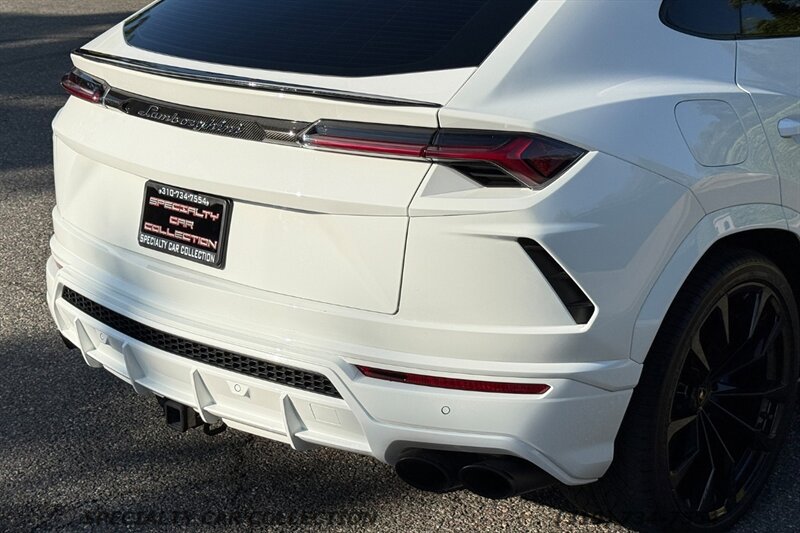 2022 Lamborghini Urus - Photo 11 - West Hollywood, CA 90069
