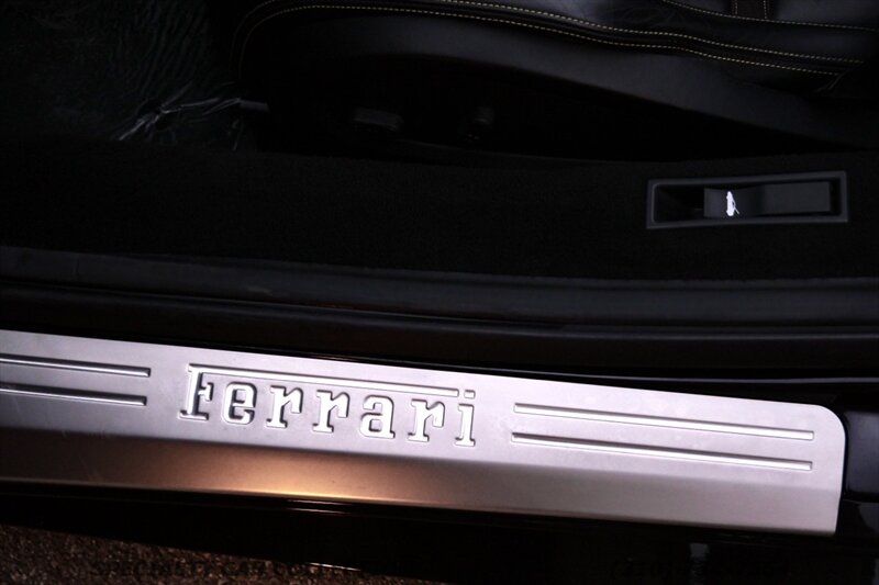 2013 Ferrari 458 Spider Spider RWD - Photo 18 - West Hollywood, CA 90069