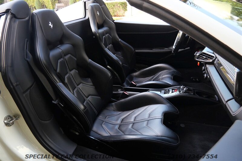2013 Ferrari 458 Spider   - Photo 20 - West Hollywood, CA 90069