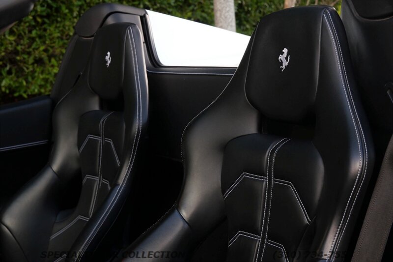 2013 Ferrari 458 Spider   - Photo 18 - West Hollywood, CA 90069