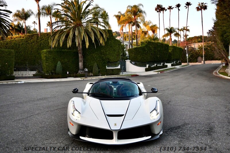 2017 Ferrari LaFerrari Aperta   - Photo 6 - West Hollywood, CA 90069