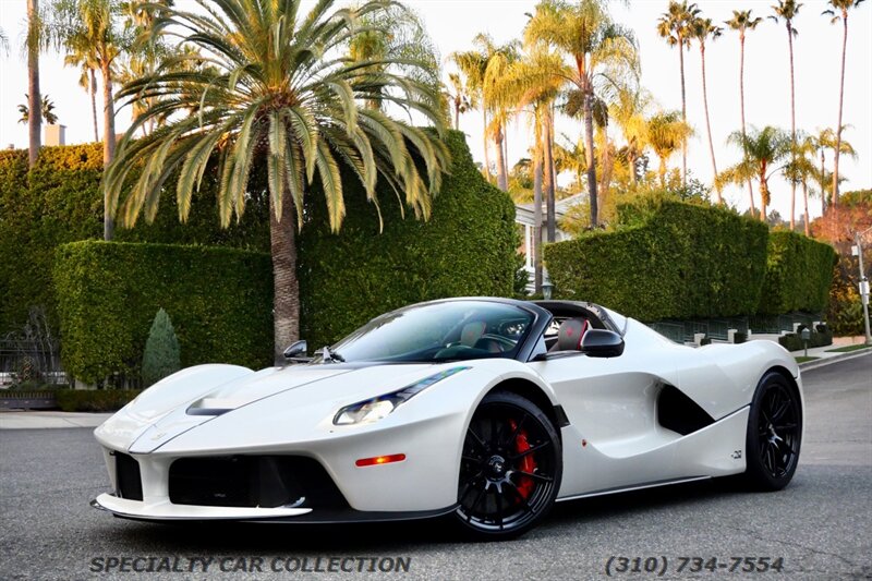 2017 Ferrari LaFerrari Aperta   - Photo 2 - West Hollywood, CA 90069