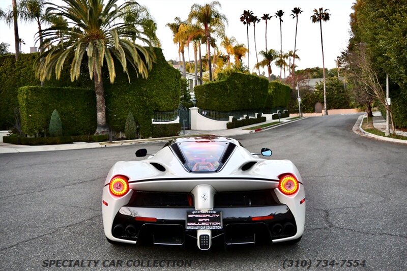 2017 Ferrari LaFerrari Aperta   - Photo 14 - West Hollywood, CA 90069