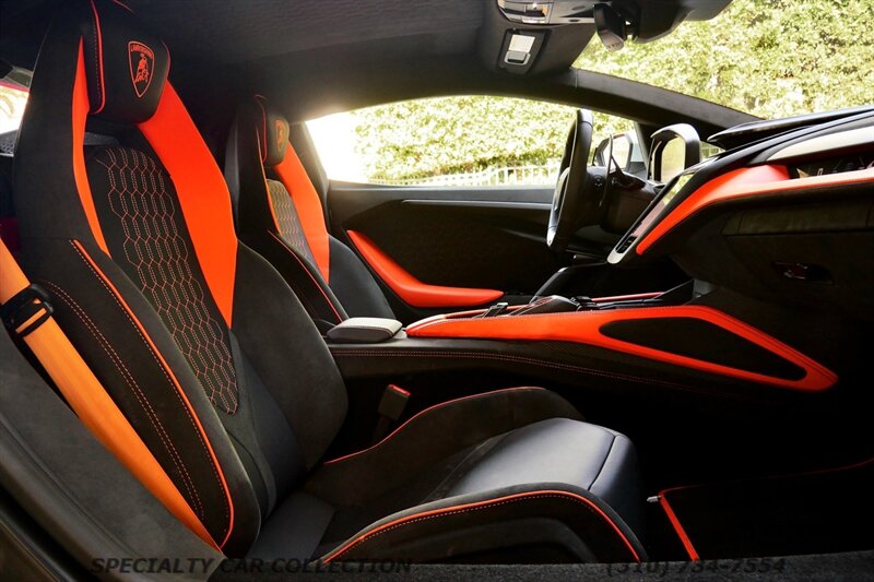 2026 Lamborghini Revuelto - Photo 27 - West Hollywood, CA 90069