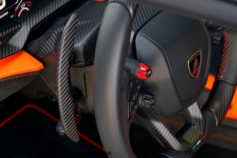 2026 Lamborghini Revuelto - Photo 29 - West Hollywood, CA 90069
