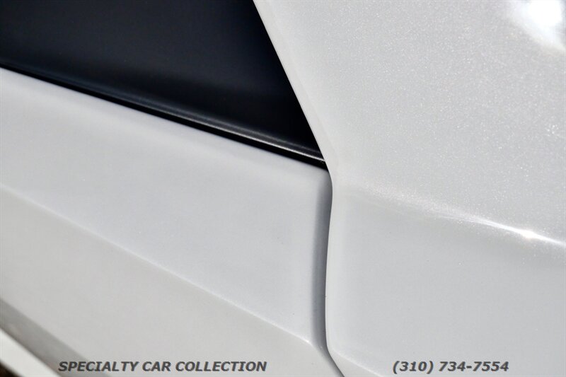 2026 Lamborghini Revuelto - Photo 22 - West Hollywood, CA 90069