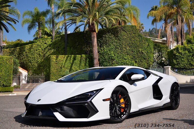 2026 Lamborghini Revuelto - Photo 2 - West Hollywood, CA 90069