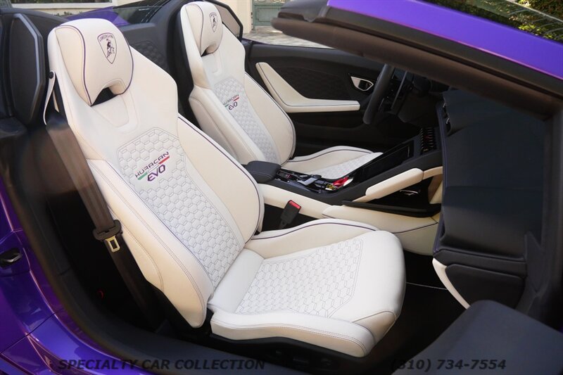 2023 Lamborghini Huracan EVO Spyder   - Photo 19 - West Hollywood, CA 90069