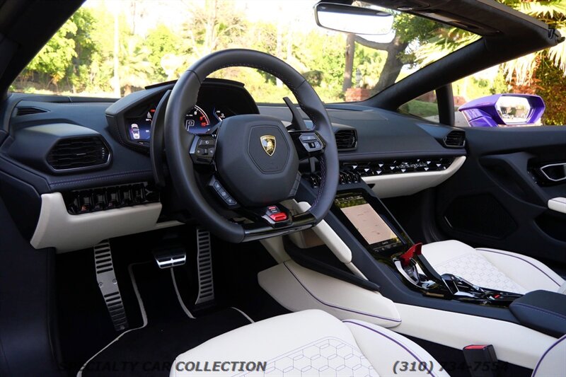 2023 Lamborghini Huracan EVO Spyder   - Photo 15 - West Hollywood, CA 90069