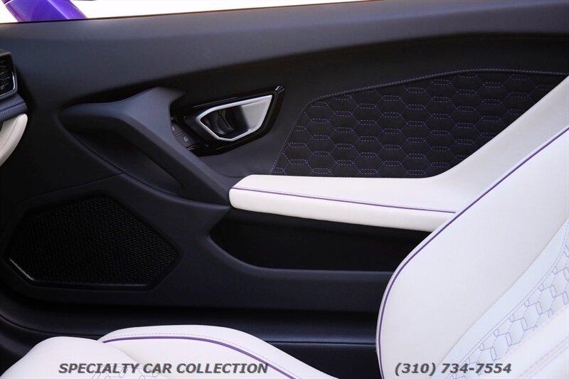 2023 Lamborghini Huracan EVO Spyder   - Photo 22 - West Hollywood, CA 90069
