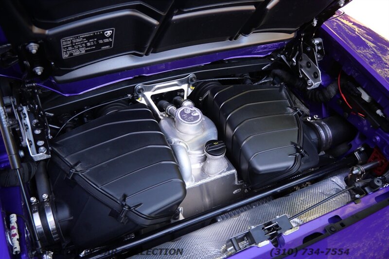 2023 Lamborghini Huracan EVO Spyder   - Photo 28 - West Hollywood, CA 90069