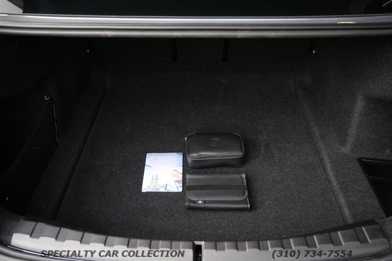 2025 BMW 330i   - Photo 25 - West Hollywood, CA 90069