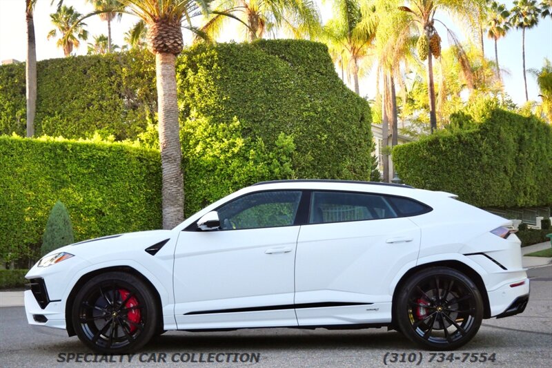 2024 Lamborghini Urus S   - Photo 9 - West Hollywood, CA 90069