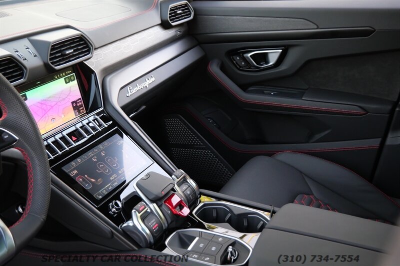 2024 Lamborghini Urus S   - Photo 12 - West Hollywood, CA 90069