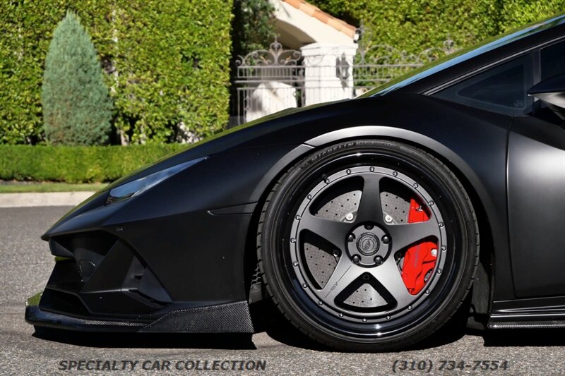 2020 Lamborghini Huracan 640-4 EVO   - Photo 14 - West Hollywood, CA 90069