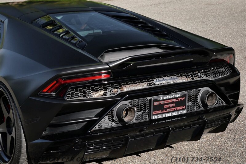 2020 Lamborghini Huracan 640-4 EVO   - Photo 12 - West Hollywood, CA 90069