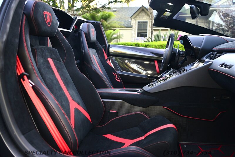 2020 Lamborghini Aventador LP 770-4 SVJ  Roadster - Photo 31 - West Hollywood, CA 90069