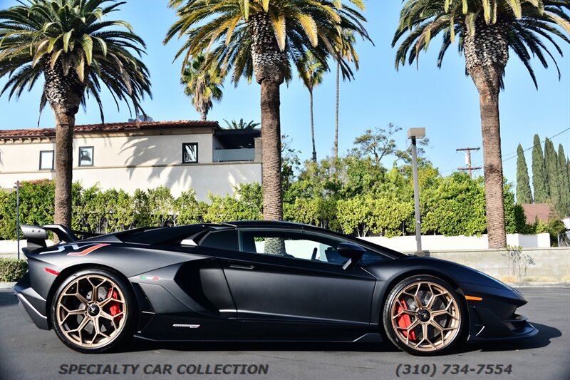 2020 Lamborghini Aventador LP 770-4 SVJ  Roadster - Photo 8 - West Hollywood, CA 90069