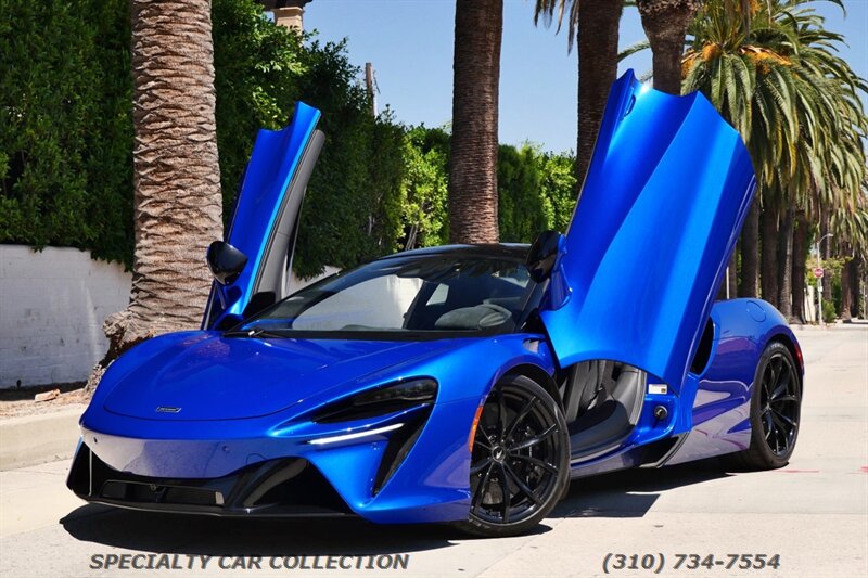 2023 McLaren Artura   - Photo 1 - West Hollywood, CA 90069