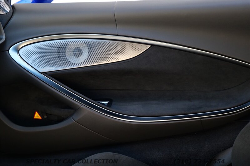 2023 McLaren Artura   - Photo 17 - West Hollywood, CA 90069