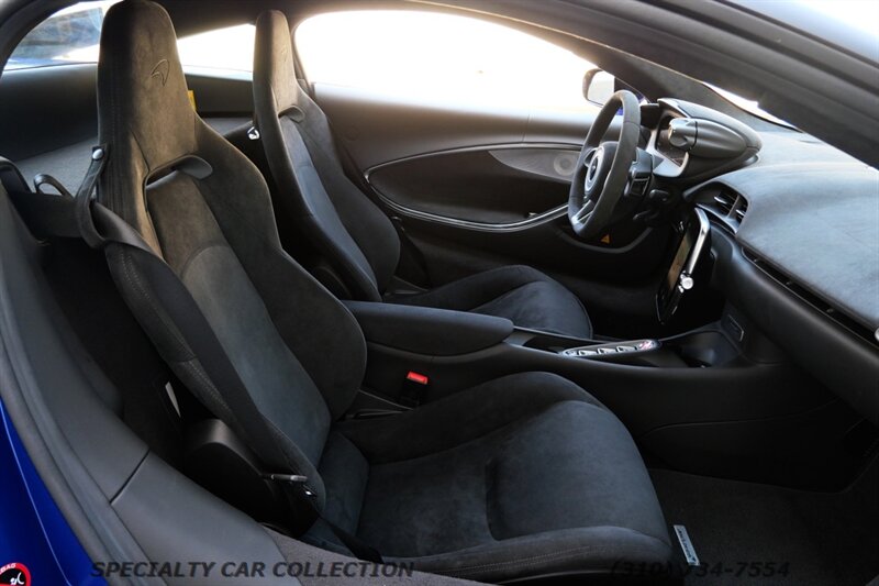 2023 McLaren Artura   - Photo 15 - West Hollywood, CA 90069