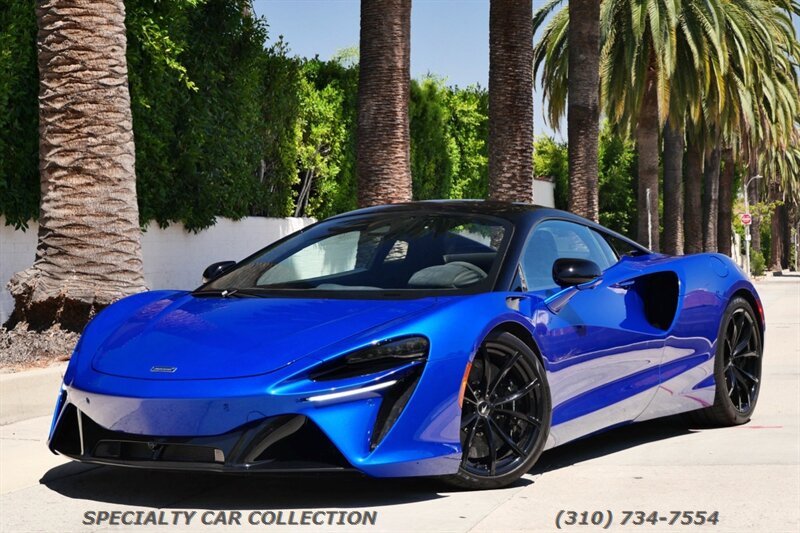 2023 McLaren Artura   - Photo 2 - West Hollywood, CA 90069