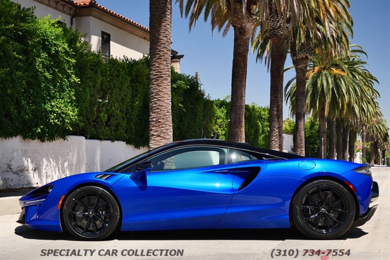 2023 McLaren Artura   - Photo 11 - West Hollywood, CA 90069