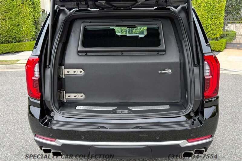 2025 GMC Yukon XL Denali   - Photo 21 - West Hollywood, CA 90069