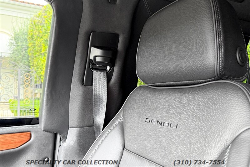 2025 GMC Yukon XL Denali   - Photo 17 - West Hollywood, CA 90069