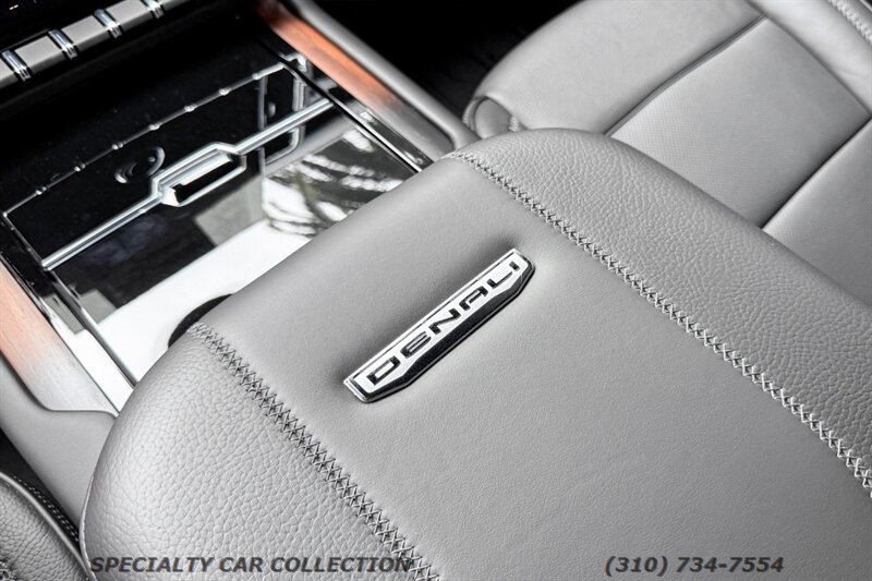 2025 GMC Yukon XL Denali   - Photo 16 - West Hollywood, CA 90069