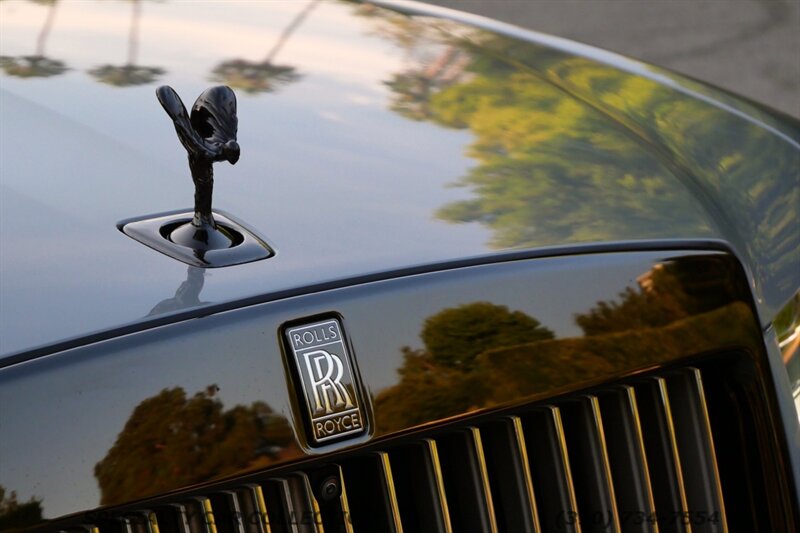 2022 Rolls-Royce Ghost Black Badge   - Photo 11 - West Hollywood, CA 90069