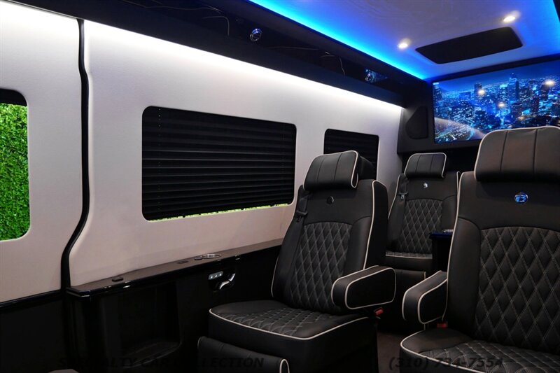 2022 Mercedes-Benz Sprinter 2500   - Photo 35 - West Hollywood, CA 90069