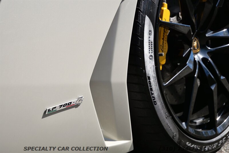 2015 Lamborghini Aventador LP 700-4 - Photo 20 - West Hollywood, CA 90069