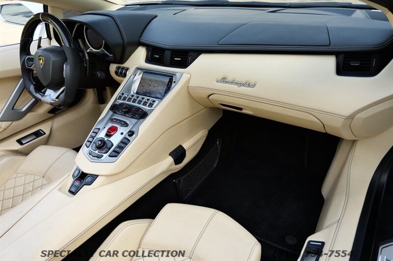 2015 Lamborghini Aventador LP 700-4 - Photo 33 - West Hollywood, CA 90069