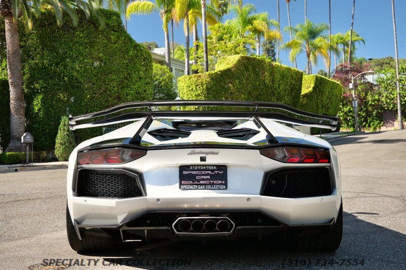 2015 Lamborghini Aventador LP 700-4 - Photo 9 - West Hollywood, CA 90069