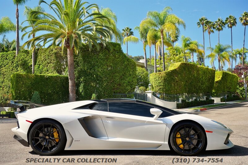 2015 Lamborghini Aventador LP 700-4 - Photo 7 - West Hollywood, CA 90069