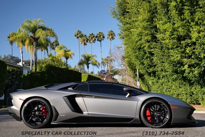 2015 Lamborghini Aventador LP 700-4   - Photo 6 - West Hollywood, CA 90069