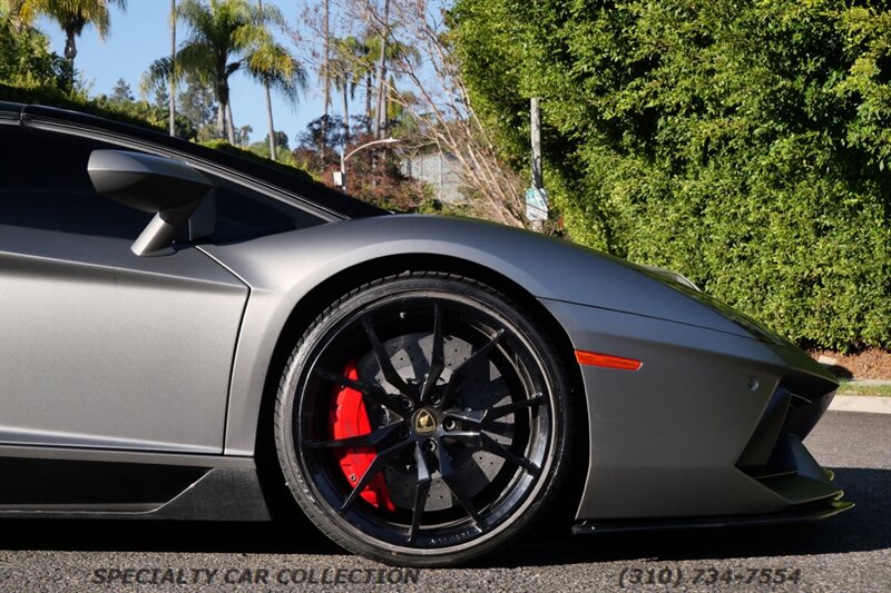 2015 Lamborghini Aventador LP 700-4   - Photo 8 - West Hollywood, CA 90069