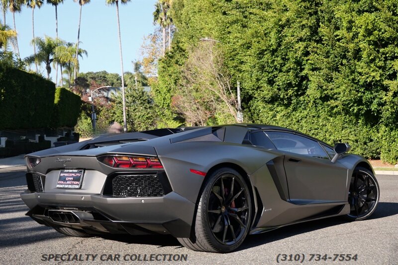 2015 Lamborghini Aventador LP 700-4   - Photo 9 - West Hollywood, CA 90069