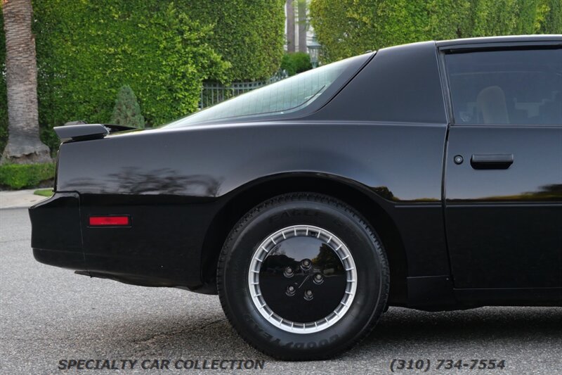1982 Pontiac Firebird Trans Am - Photo 6 - West Hollywood, CA 90069