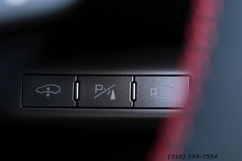 2023 Ferrari 812 GTS   - Photo 25 - West Hollywood, CA 90069