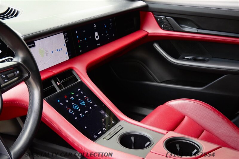 2023 Porsche Taycan 4 Cross Turismo   - Photo 13 - West Hollywood, CA 90069