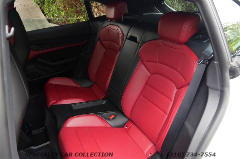 2023 Porsche Taycan 4 Cross Turismo   - Photo 21 - West Hollywood, CA 90069